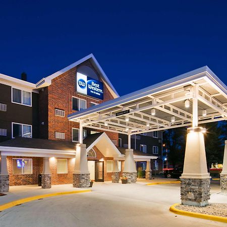 Best Western Harvest Inn & Suites Grand Forks Exterior foto