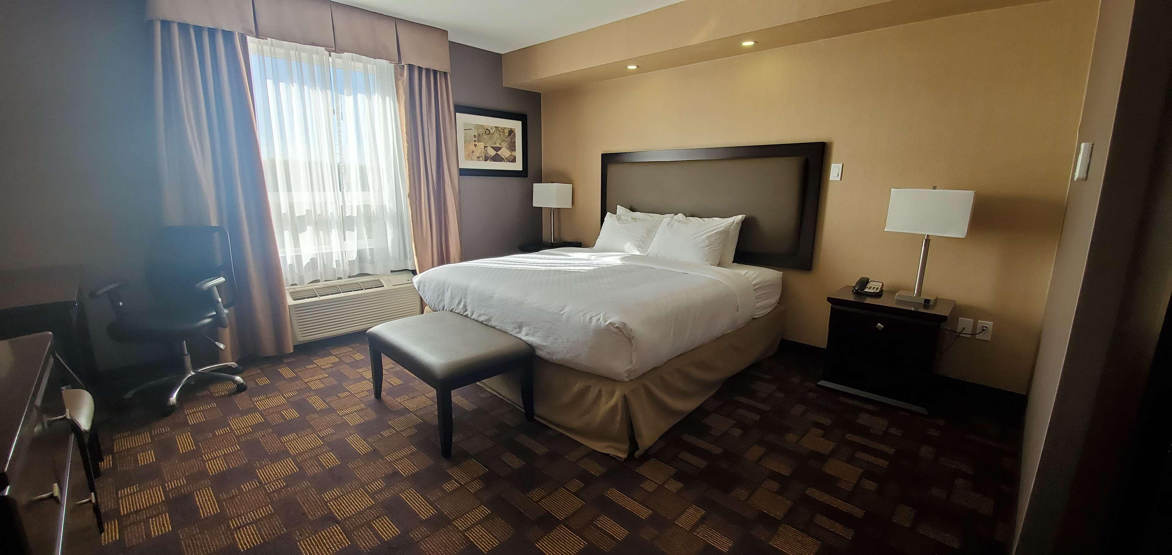 Best Western Harvest Inn & Suites Grand Forks Exterior foto
