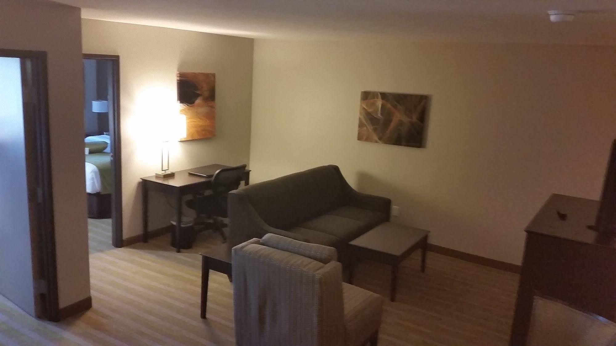 Best Western Harvest Inn & Suites Grand Forks Exterior foto